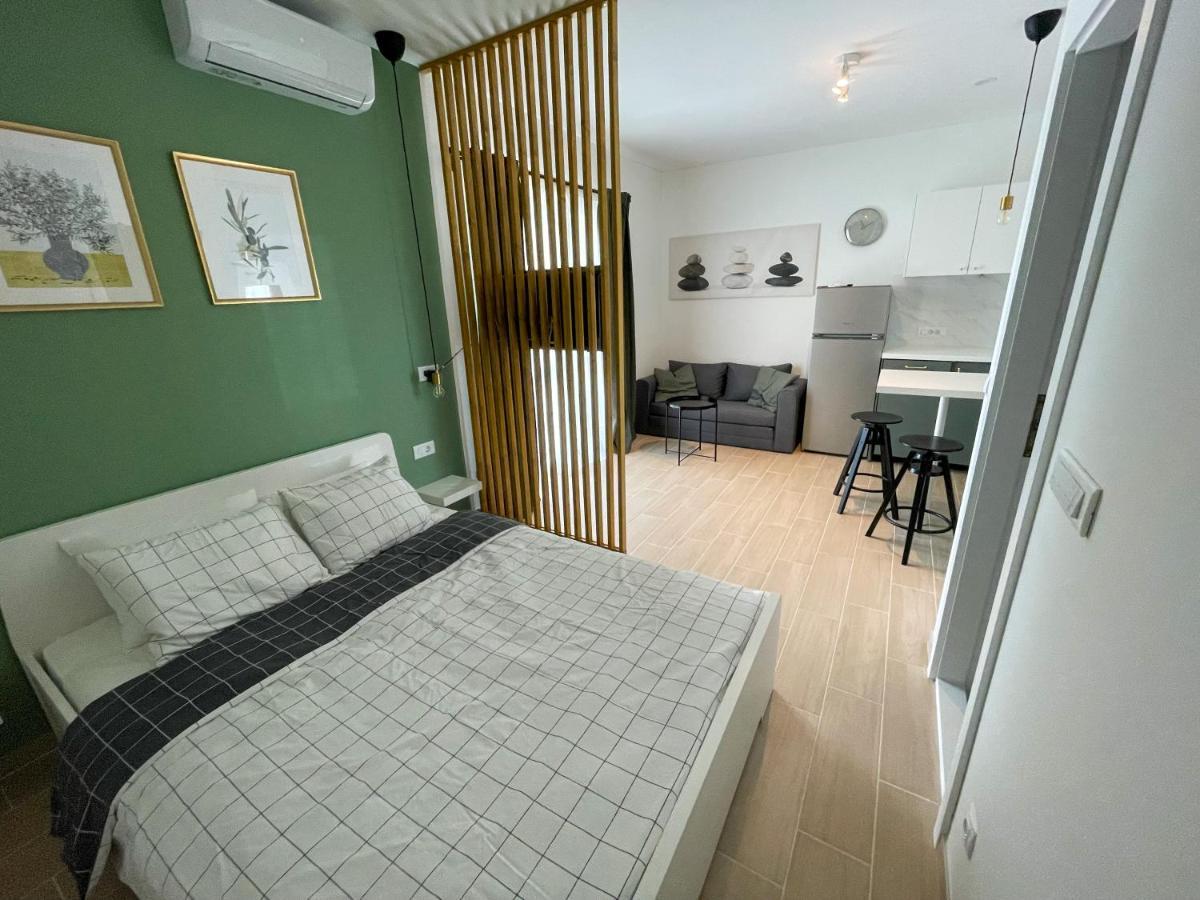Modern Studio Overlooking Downtown Makarska Extérieur photo